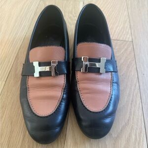 HERMÈS Women’s PARIS Loafer size 37